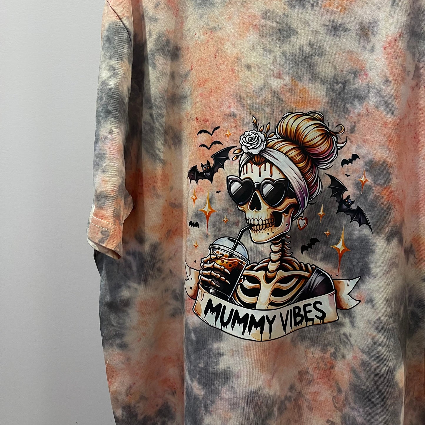 Size S Mummy Vibes Tee