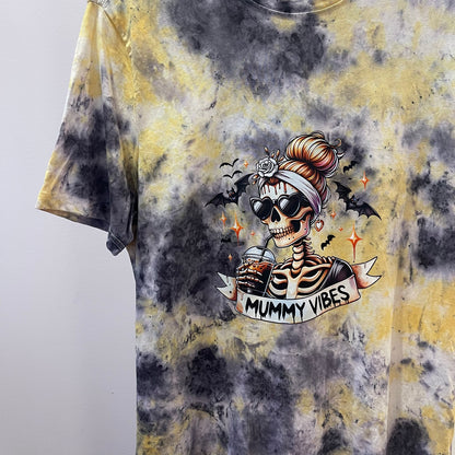 Size M Mummy Vibes Tee