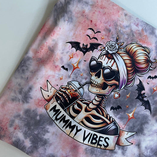 Size S Mummy Vibes Tee