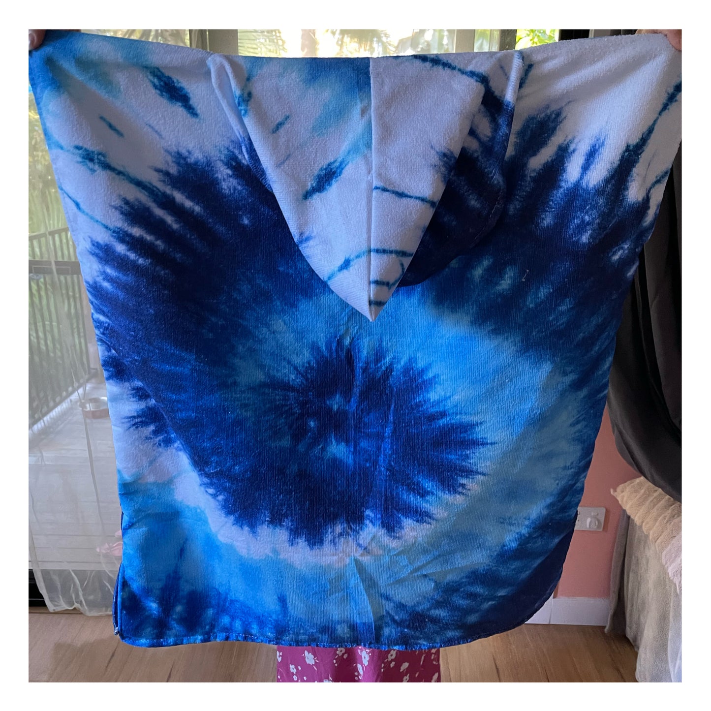 Kid’s Tie-dye Hooded Towels